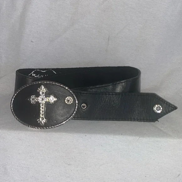 Michelle Monroe Cross Belt College of the Holy Cross Needlepoint Belt – Smathers & Branson main image 3